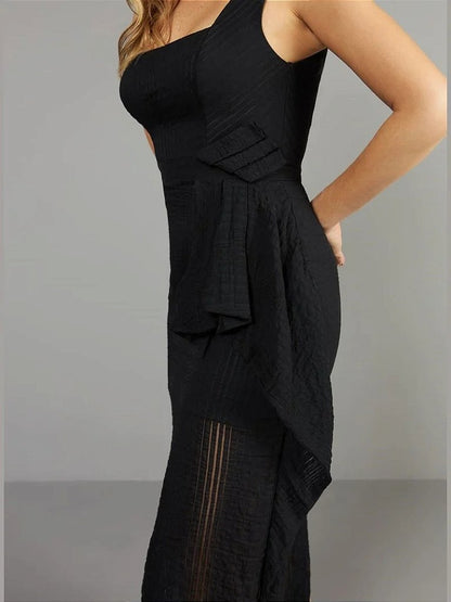 vestido-midi-preto-com-decote-quadrado-3
